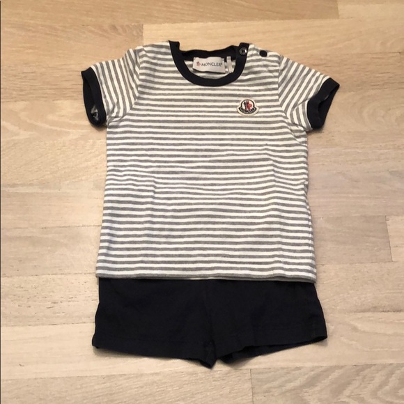 moncler baby shorts set